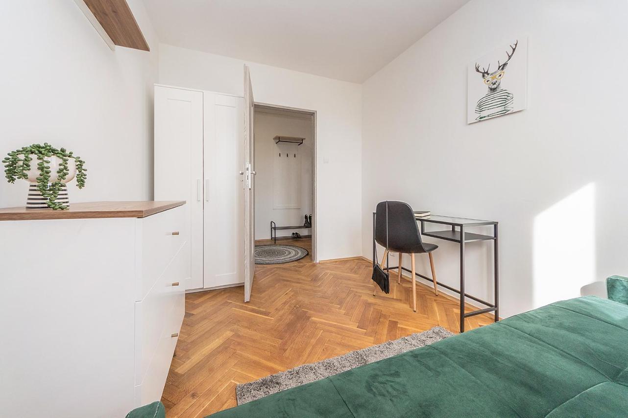 Glow Apartments, Apartament Kolobrzeska Gdansk Luaran gambar