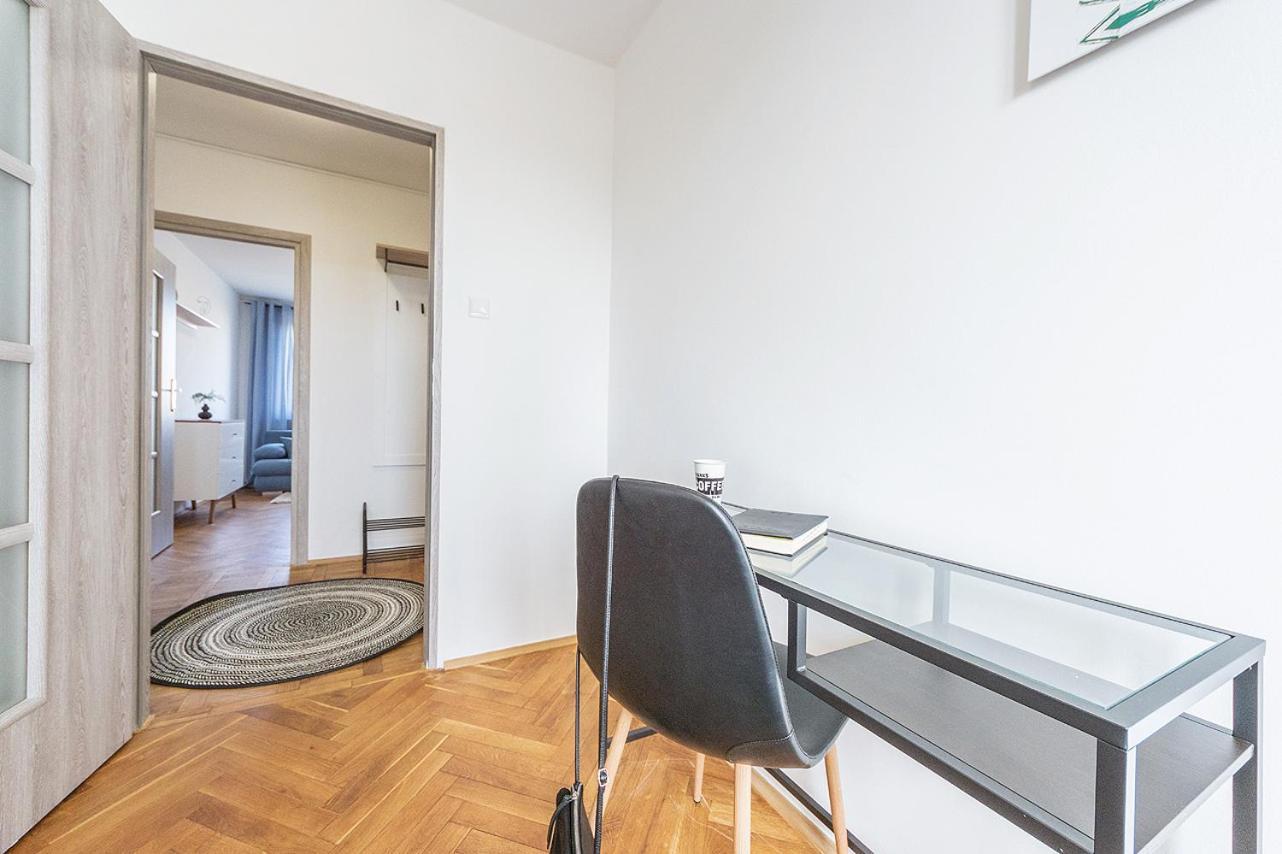 Glow Apartments, Apartament Kolobrzeska Gdansk Luaran gambar