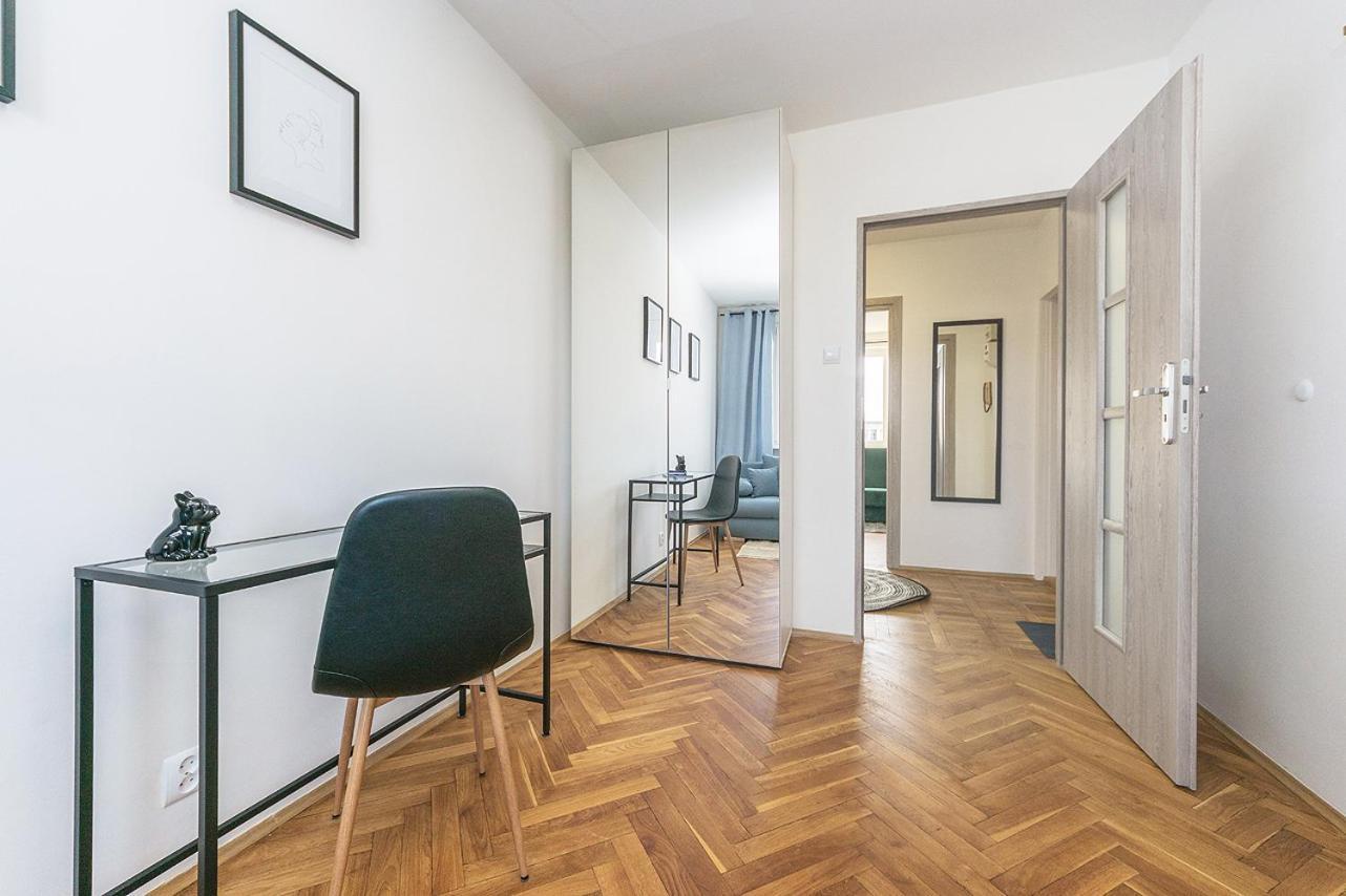 Glow Apartments, Apartament Kolobrzeska Gdansk Luaran gambar